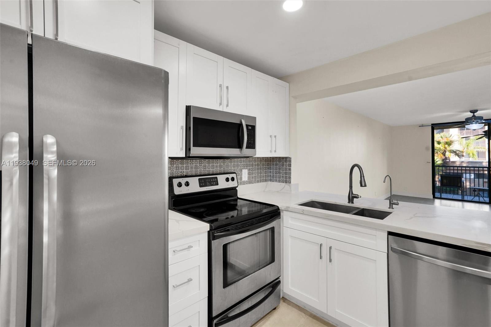 PLANTATION RACQUET CLUB - Residential