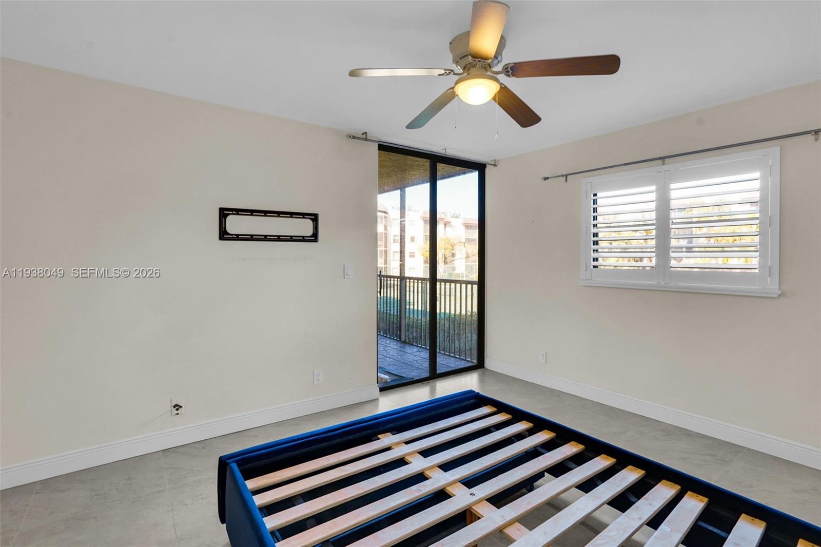 PLANTATION RACQUET CLUB - Residential