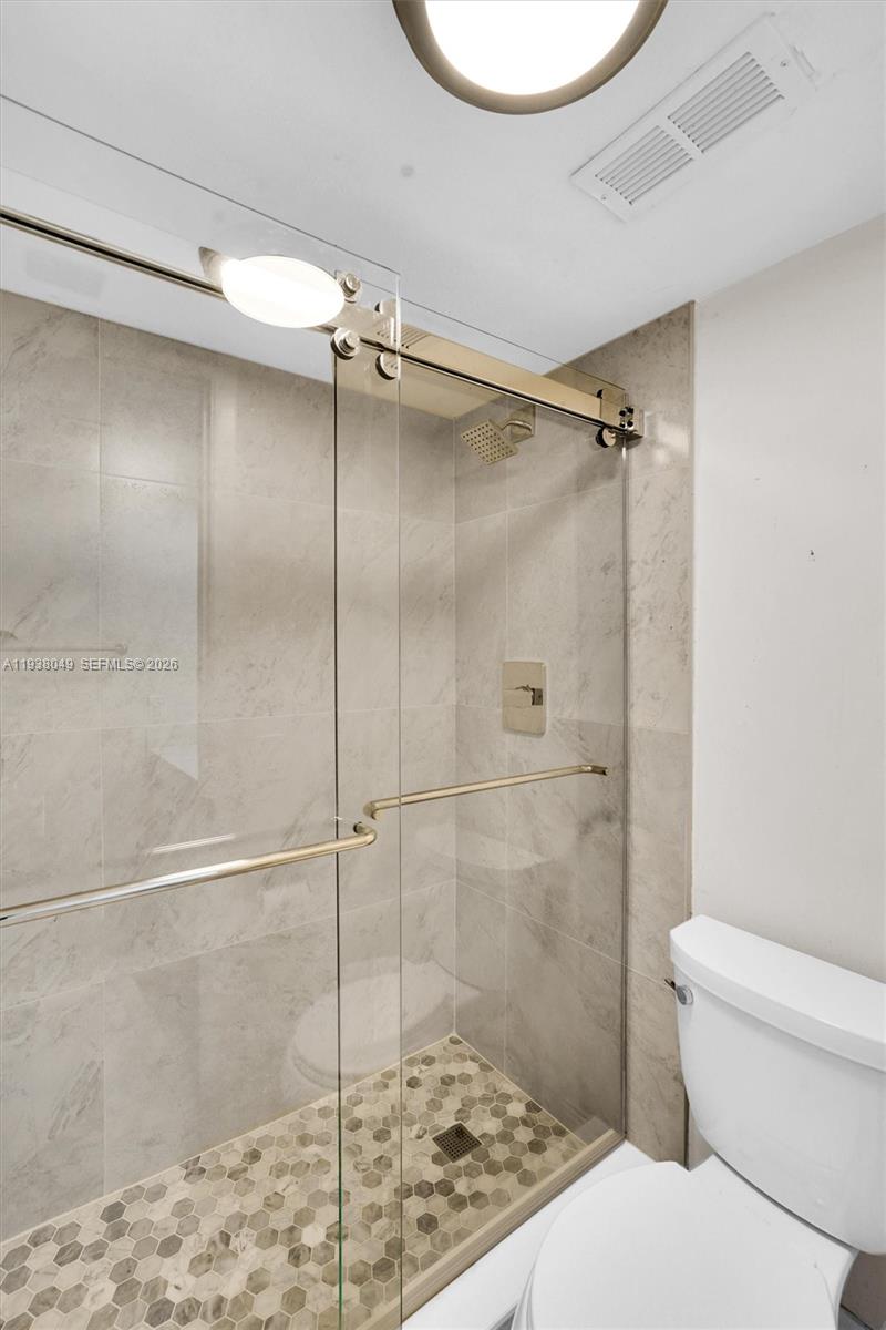 PLANTATION RACQUET CLUB - Residential