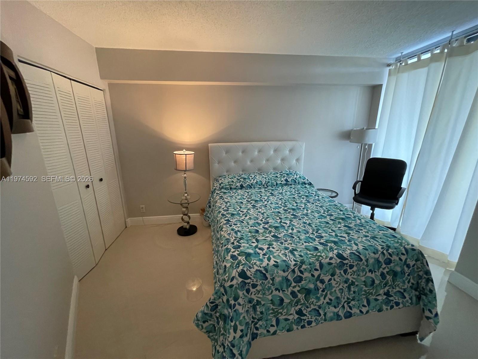 3600 Mystic Pointe Dr 610