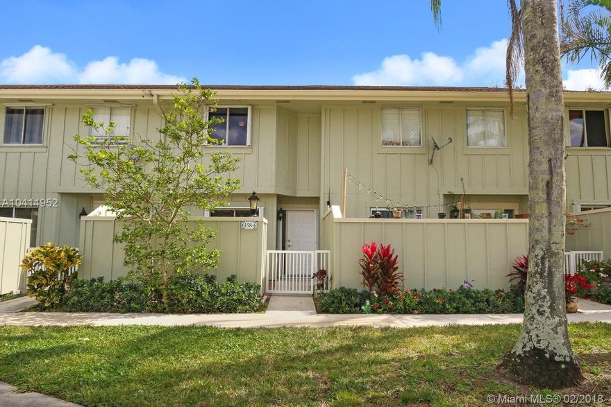 This large 2 Bedroom, 2-1/2 Bath, townhome is perfectly located in the heart of Jupiter. The kitchen is updated and oversized with a pass-through bar to the dining area. Ceramic tile throughout the kitchen and great room. Also, located on the first floor, is a full-sized washer & dryer, updated half bathroom and additional under stairs storage. Step outside the living area to enjoy the large, screened in patio as well. Head upstairs to the Master Bedroom with its own en-suite bathroom. At the opposite end of the upstairs hallway is the guest bedroom and guest bathroom. The Riverwalk Community offers a private boat ramp and kayak storage as well as boating, paddle boarding, and ocean access from the Loxahatchee River. The community has five different docks, two pools, a playground and more.