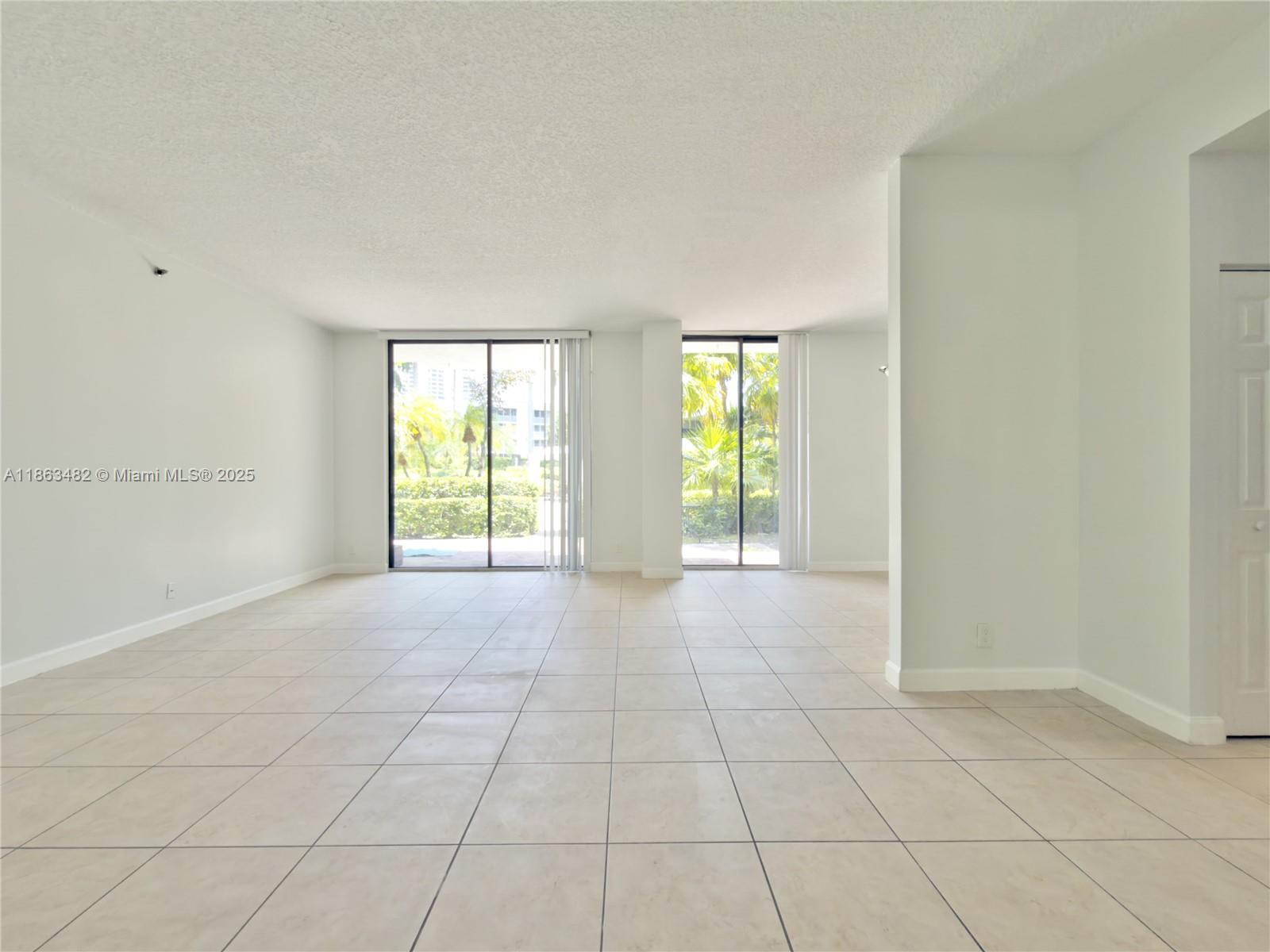 PARC CENTRAL AVENTURA EAS - Residential