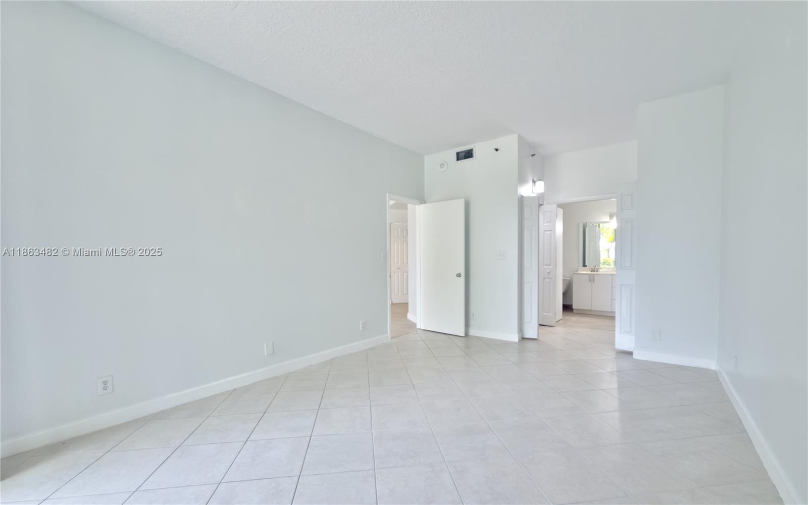 PARC CENTRAL AVENTURA EAS - Residential