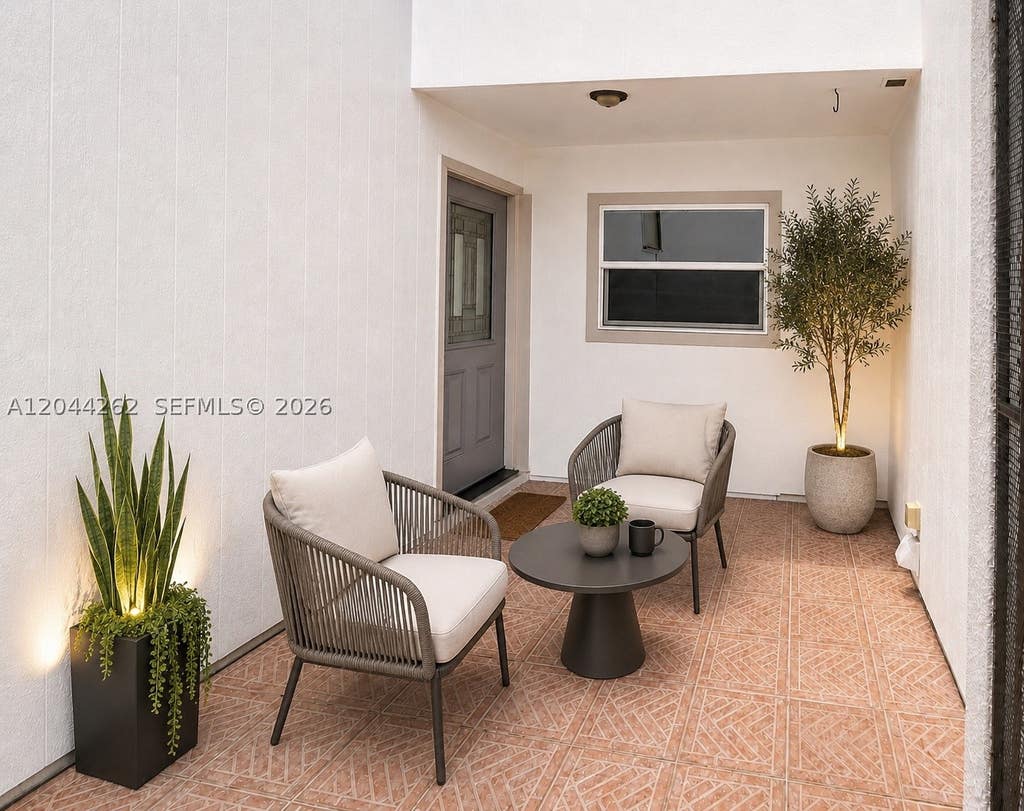 Photo of 7022 Edgemere Ter, Palm Beach Gardens, FL 33410 (MLS # A12044262)
