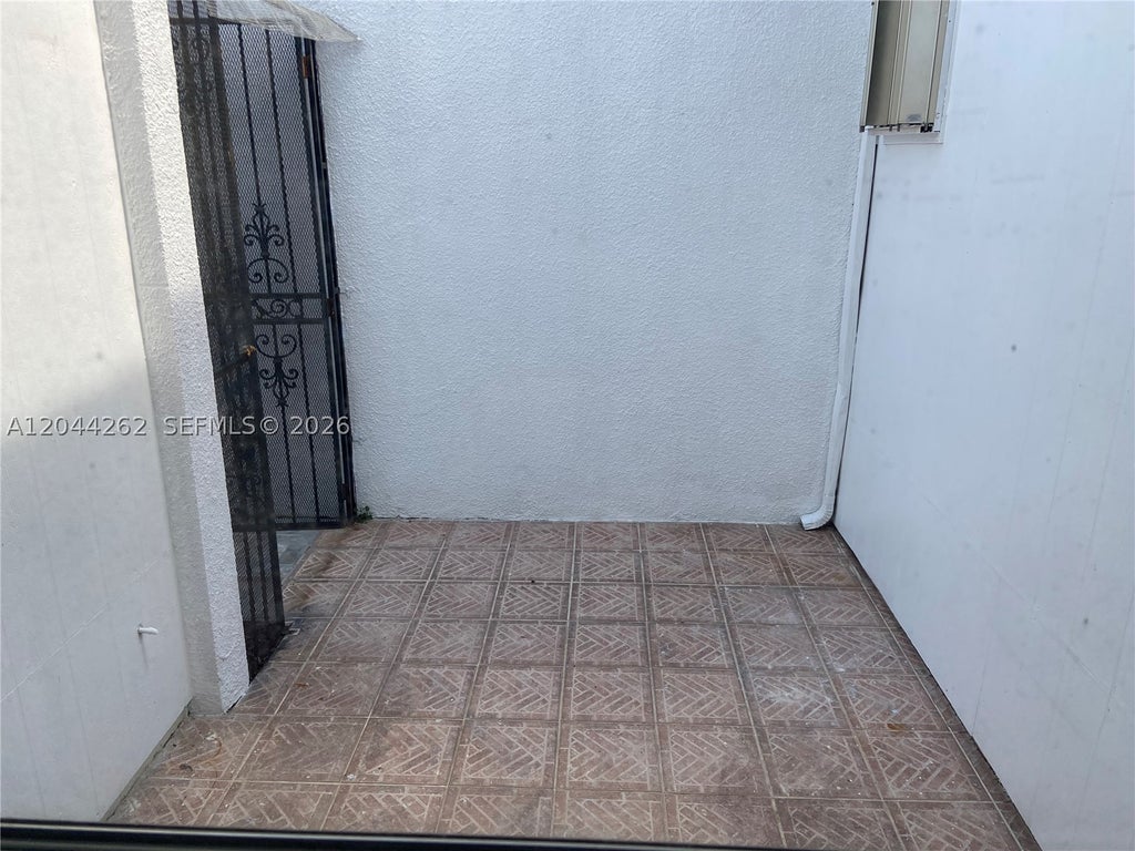 Photo of 7022 Edgemere Ter, Palm Beach Gardens, FL 33410 (MLS # A12044262)