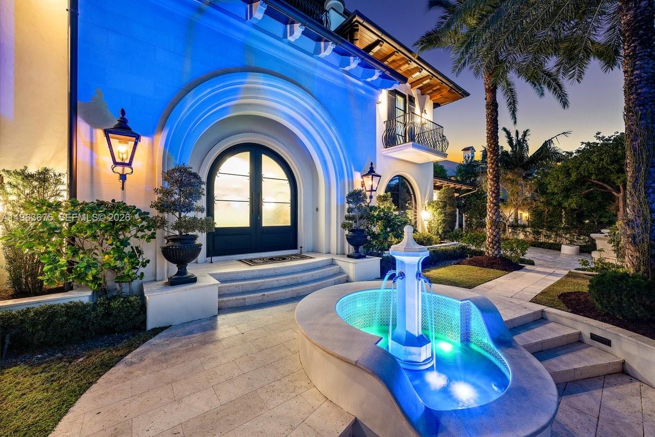 633 Isle Of Palms Dr