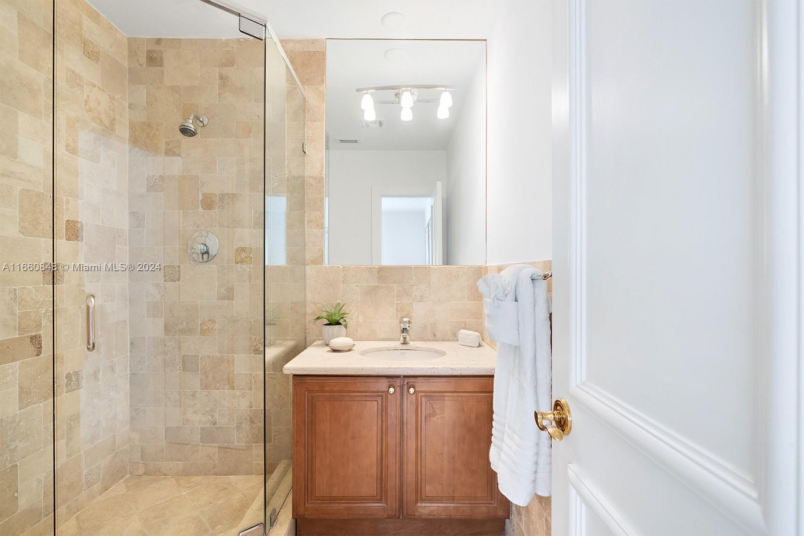 OLD CUTLER BAY SEC 1 - Residential