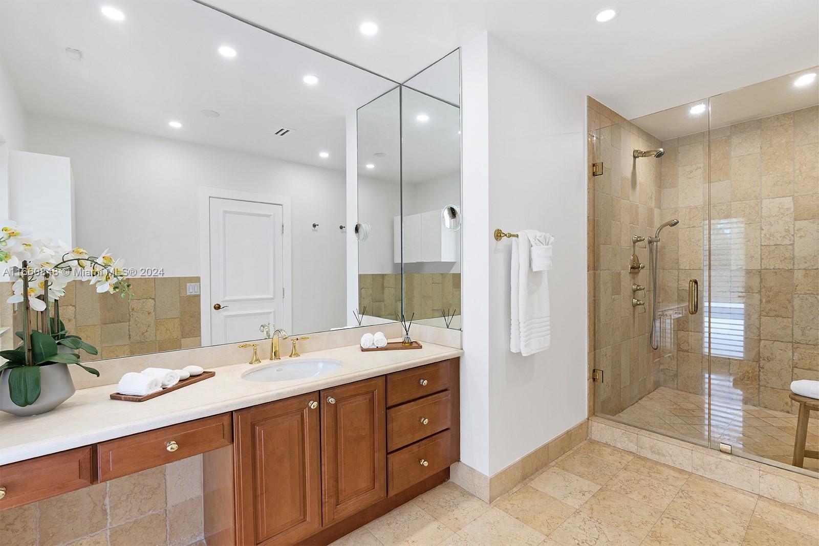 OLD CUTLER BAY SEC 1 - Residential