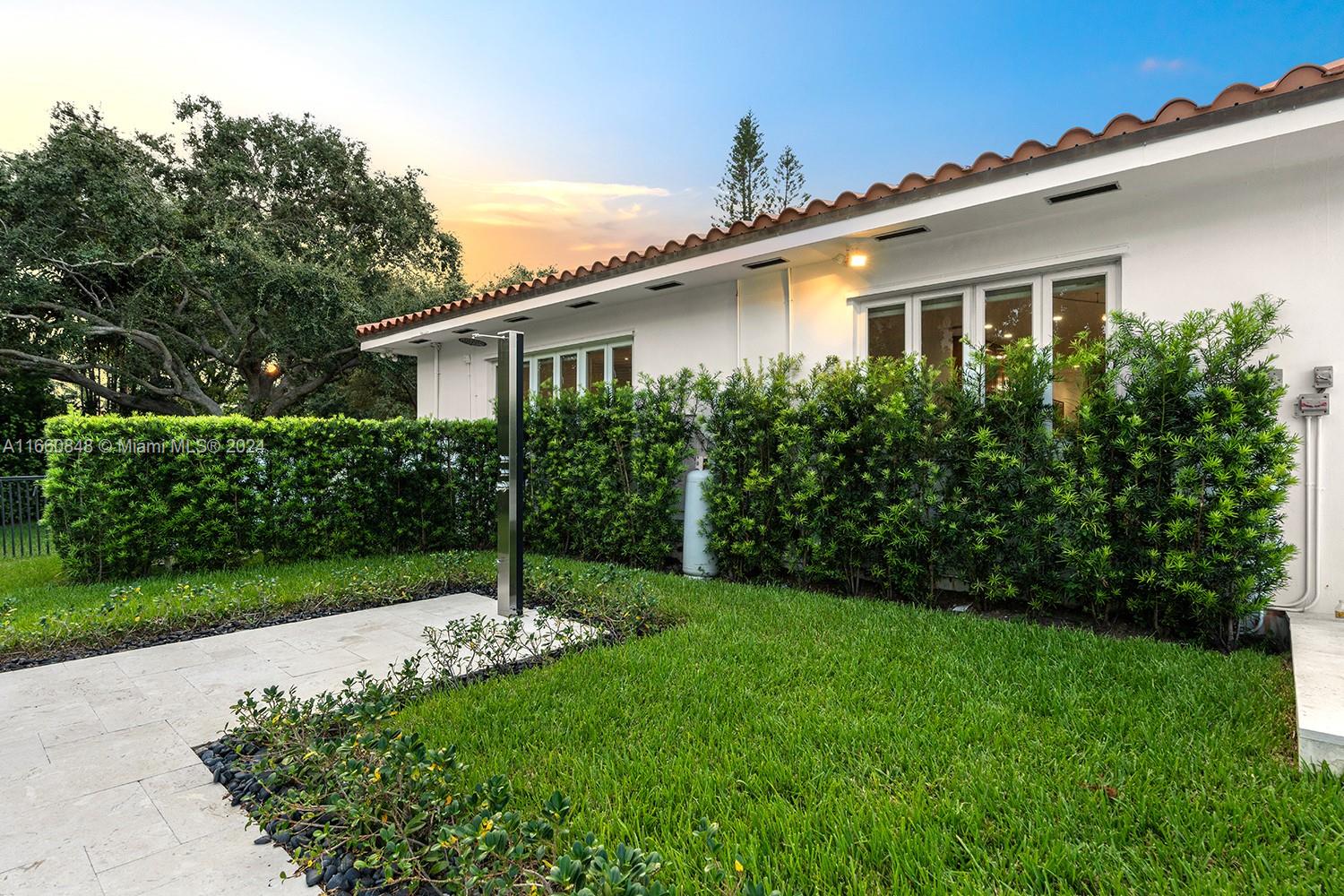 OLD CUTLER BAY SEC 1 - Residential