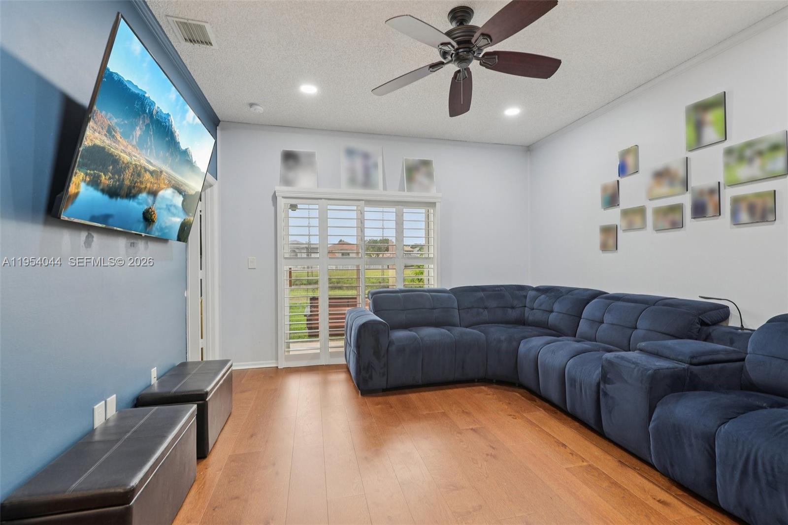 CRESTWOOD AT CAROLINA CON - Residential