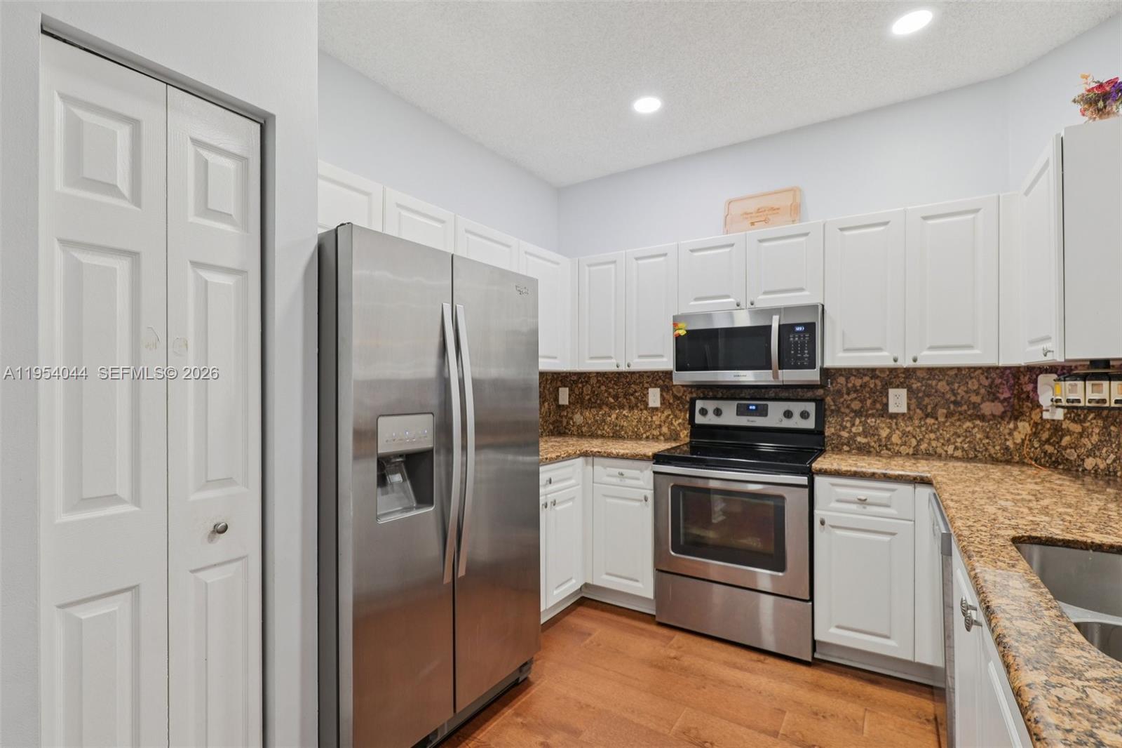 CRESTWOOD AT CAROLINA CON - Residential