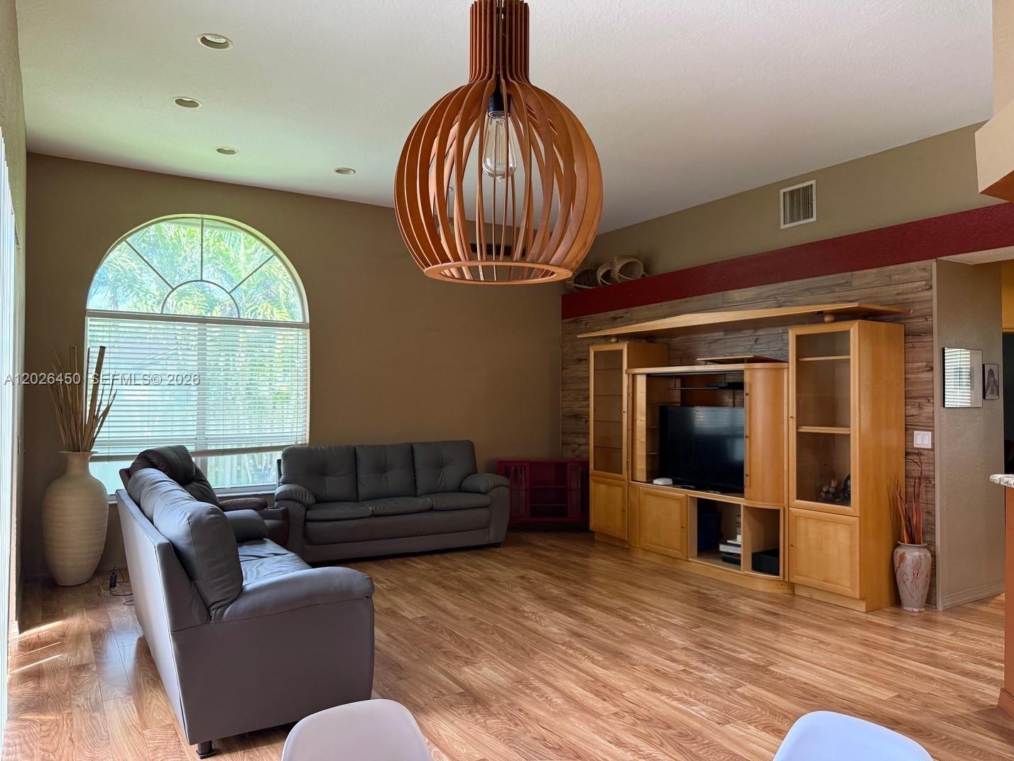 PEMBROKE FALLS - PHASE 1 - Residential