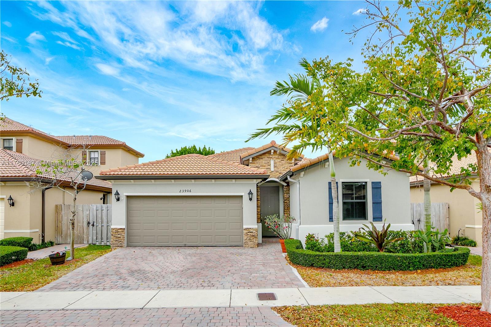Property for Sale at 23906 Sw 116th Ct, Homestead, Miami-Dade County, Florida - Bedrooms: 4 
Bathrooms: 3  - $589,000