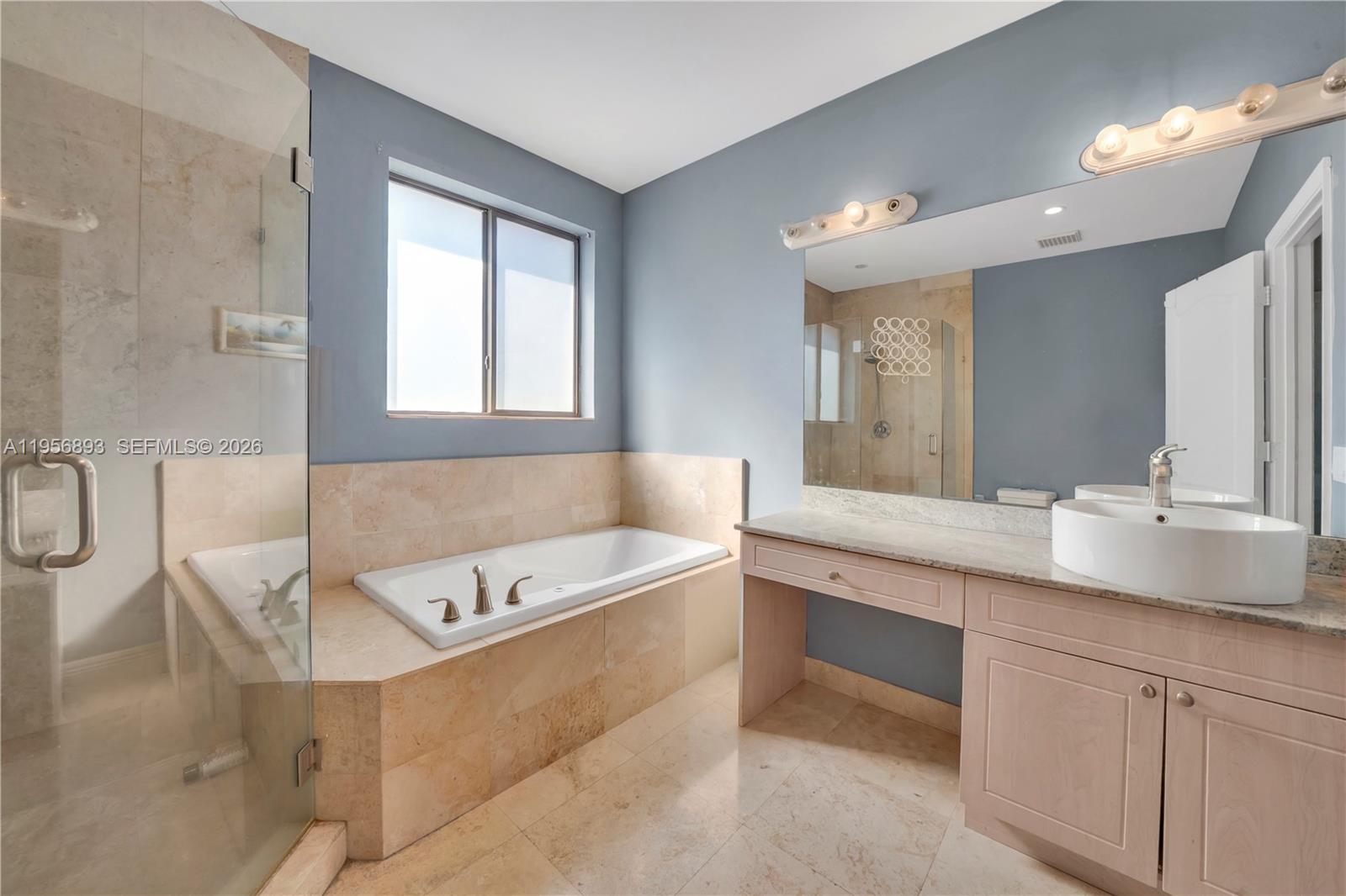 SOUTH BAY ESTATES - Residential