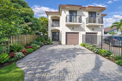 Photo of 2654 SW 31st Pl #2654, Miami, FL 33133 (MLS # A11956893)