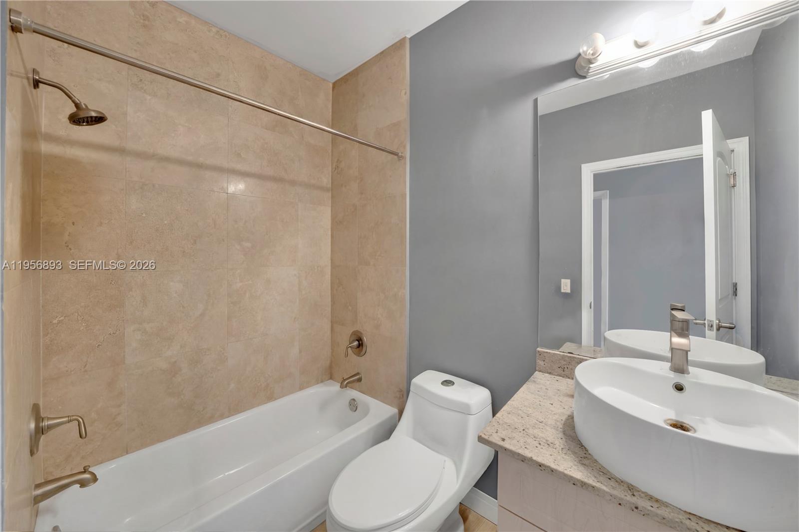 SOUTH BAY ESTATES - Residential