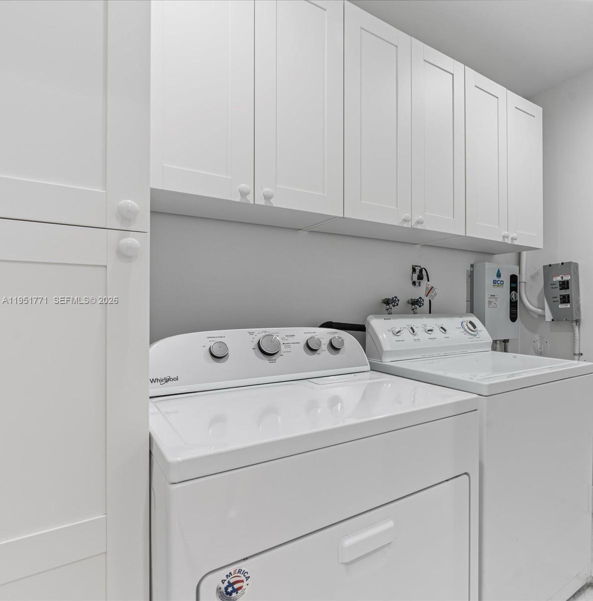 HOLLYWOOD HEIGHTS ADD SEC - Residential