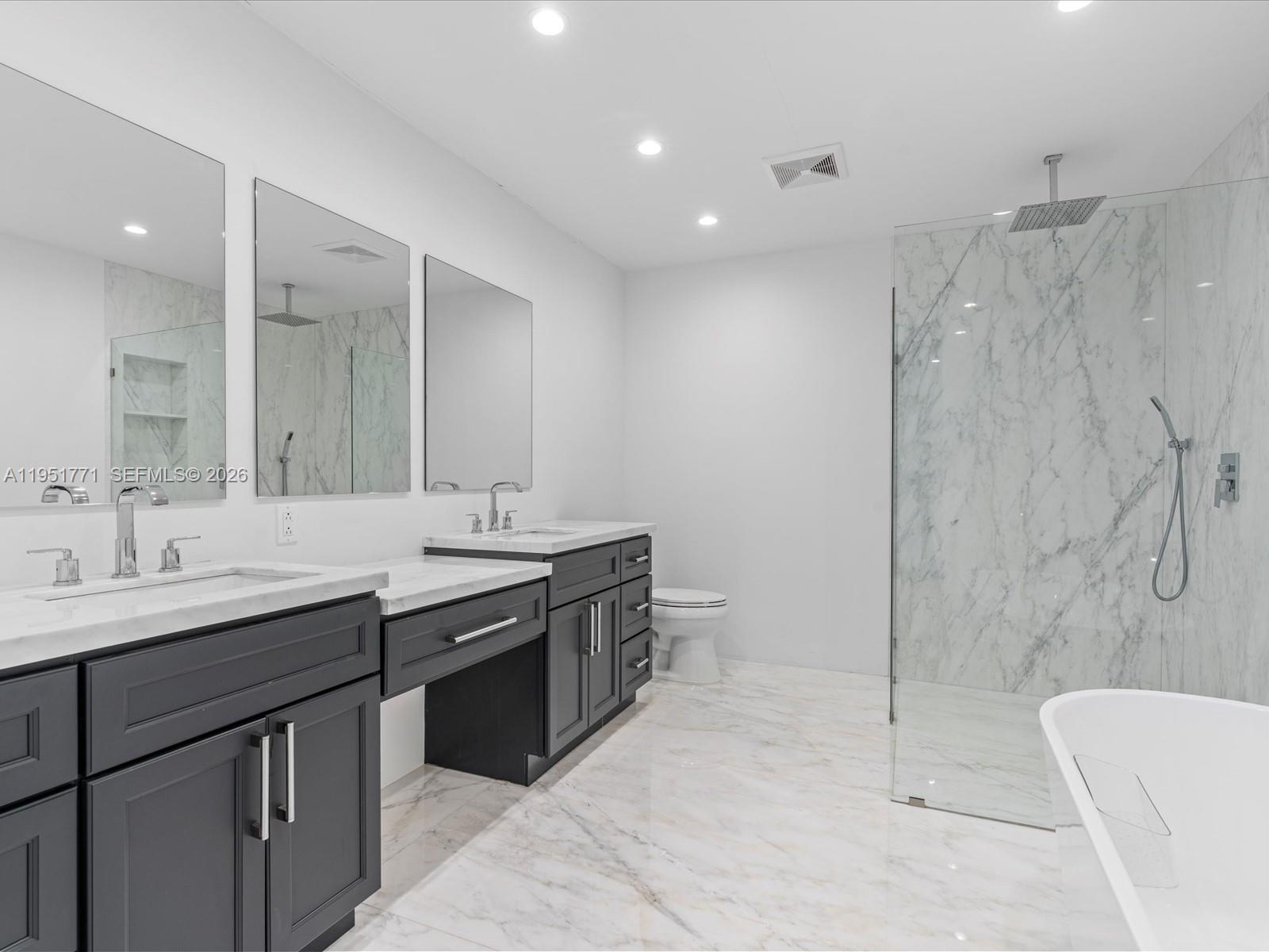 HOLLYWOOD HEIGHTS ADD SEC - Residential