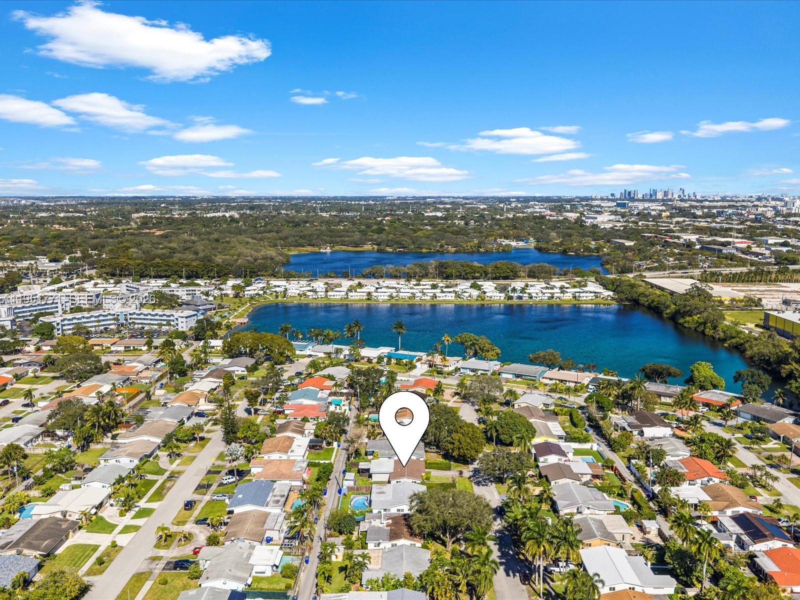 HOLLYWOOD HEIGHTS ADD SEC - Residential