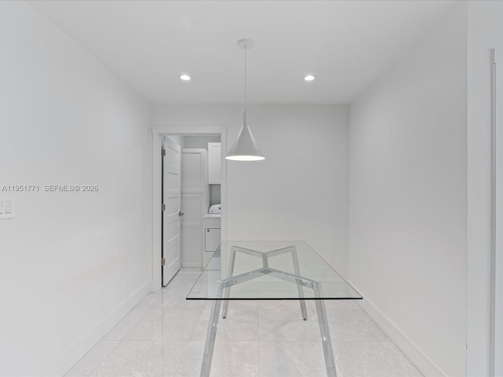 HOLLYWOOD HEIGHTS ADD SEC - Residential