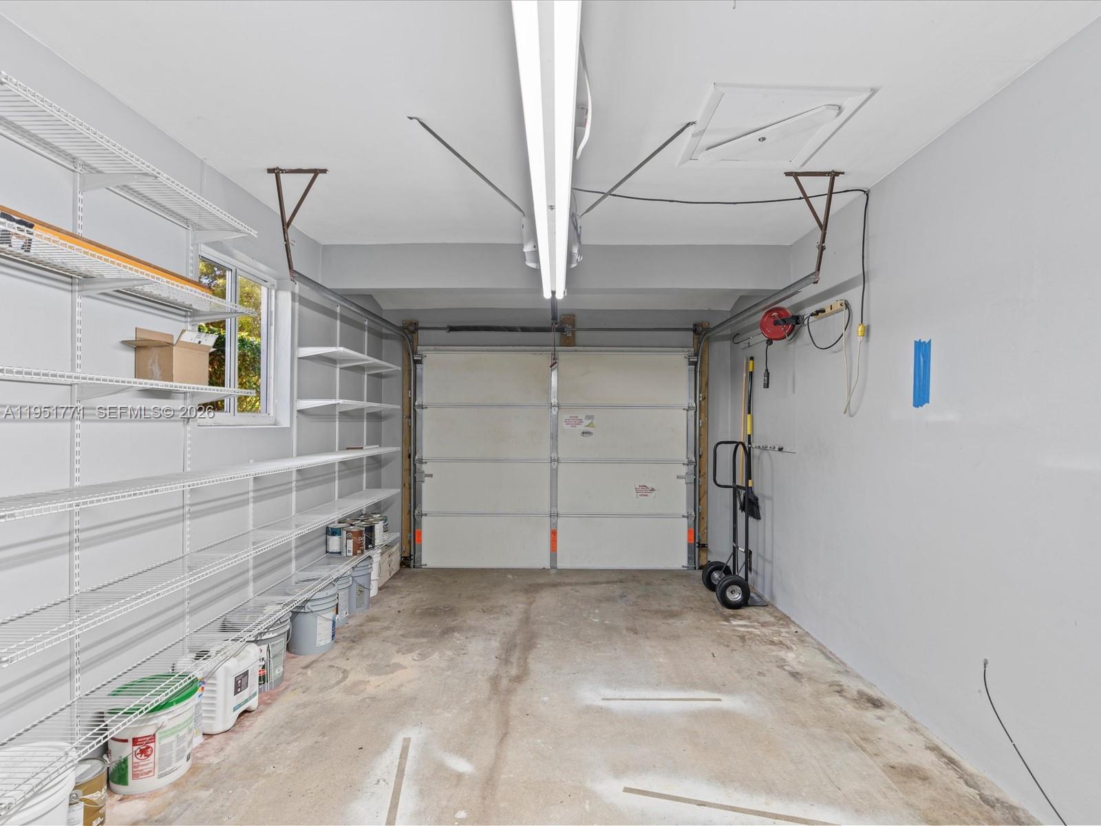 HOLLYWOOD HEIGHTS ADD SEC - Residential