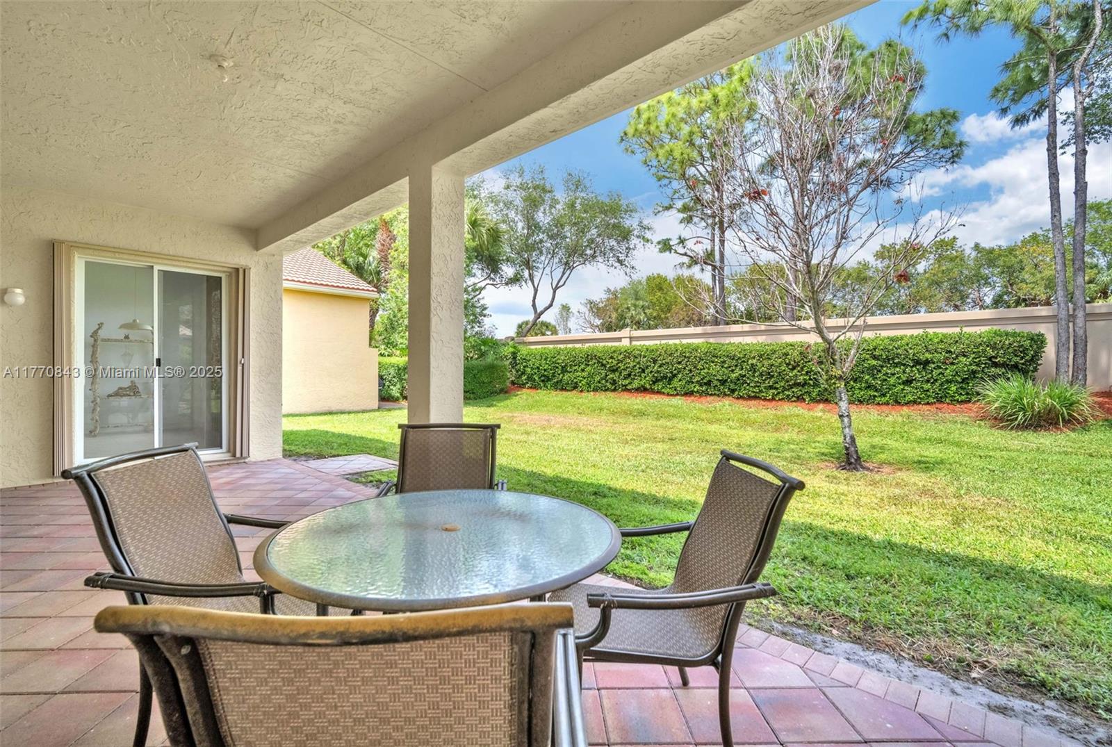 VALENCIA POINTE 3 - Residential