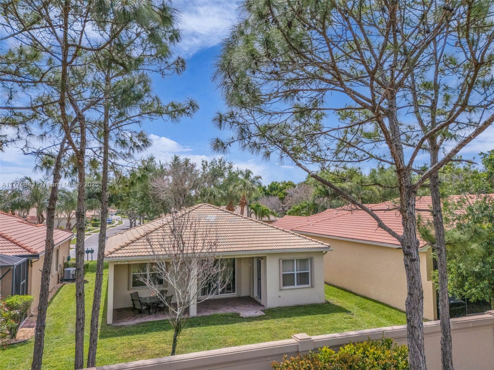 VALENCIA POINTE 3 - Residential