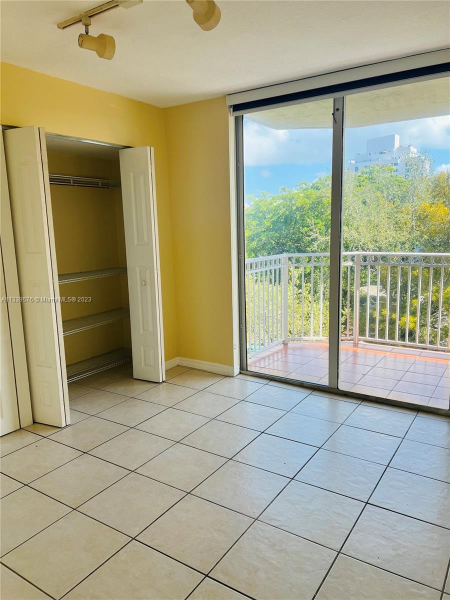 Photo 7 of 22 of 1650 Coral Way 502 condo