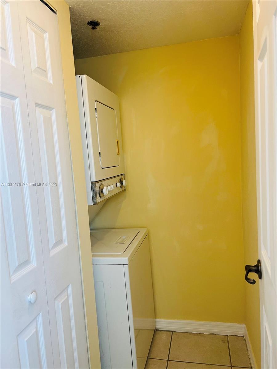 Photo 4 of 22 of 1650 Coral Way 502 condo