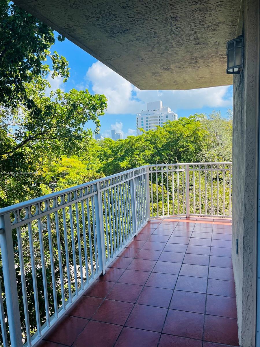 Photo 1 of 22 of 1650 Coral Way 502 condo