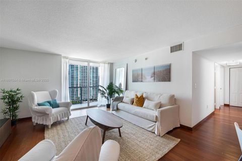 1200 Brickell Bay Dr 2824 Miami FL 33131