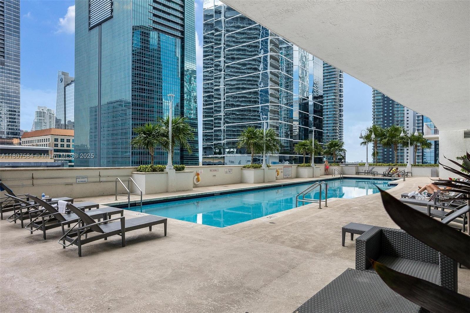 THE CLUB AT BRICKELL BAY - Residential Lease