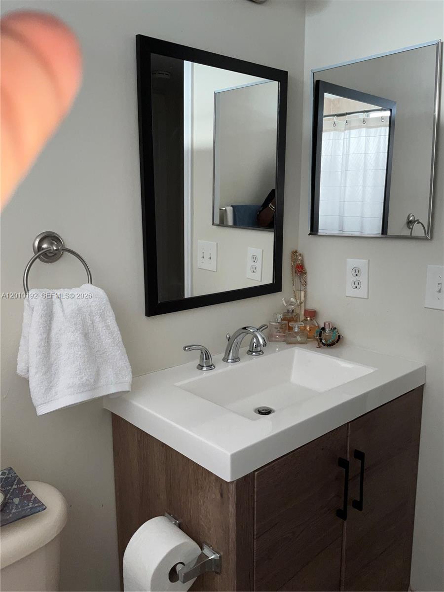 NEW HAMPTON AT CENTURY VI - Residential