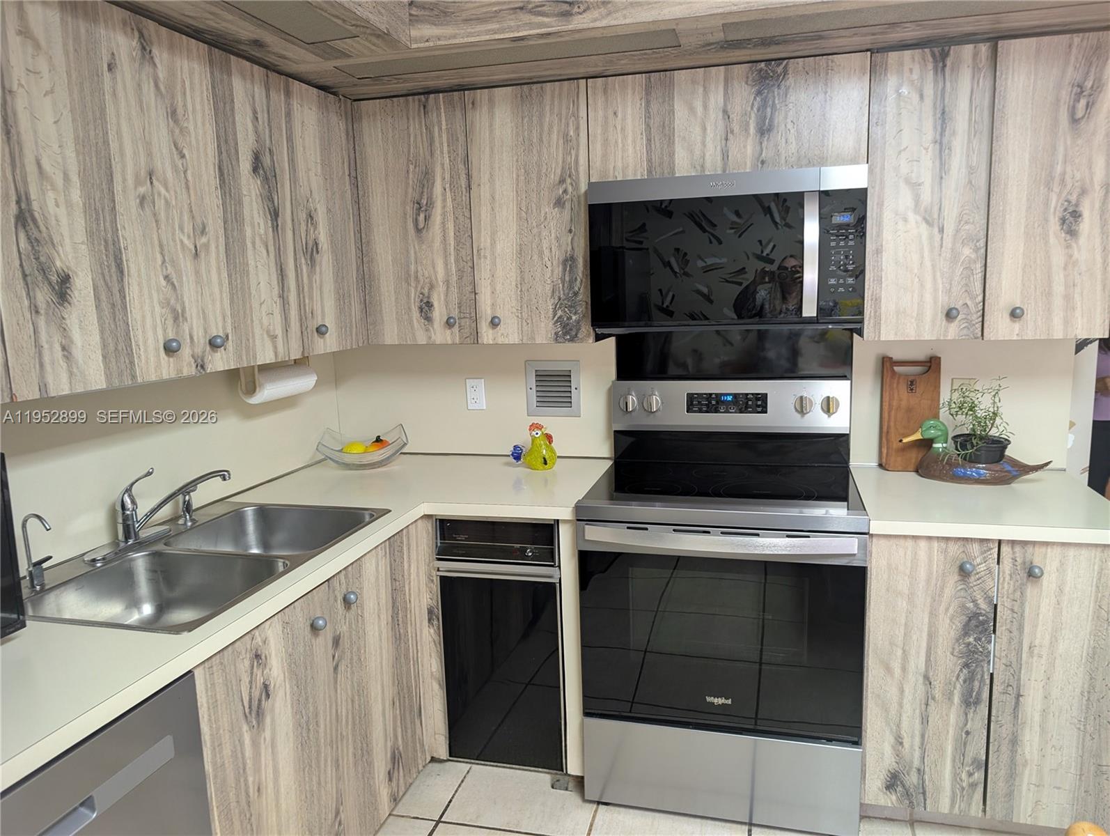 GRANDVIEW AT EMERALD HILL - Residential