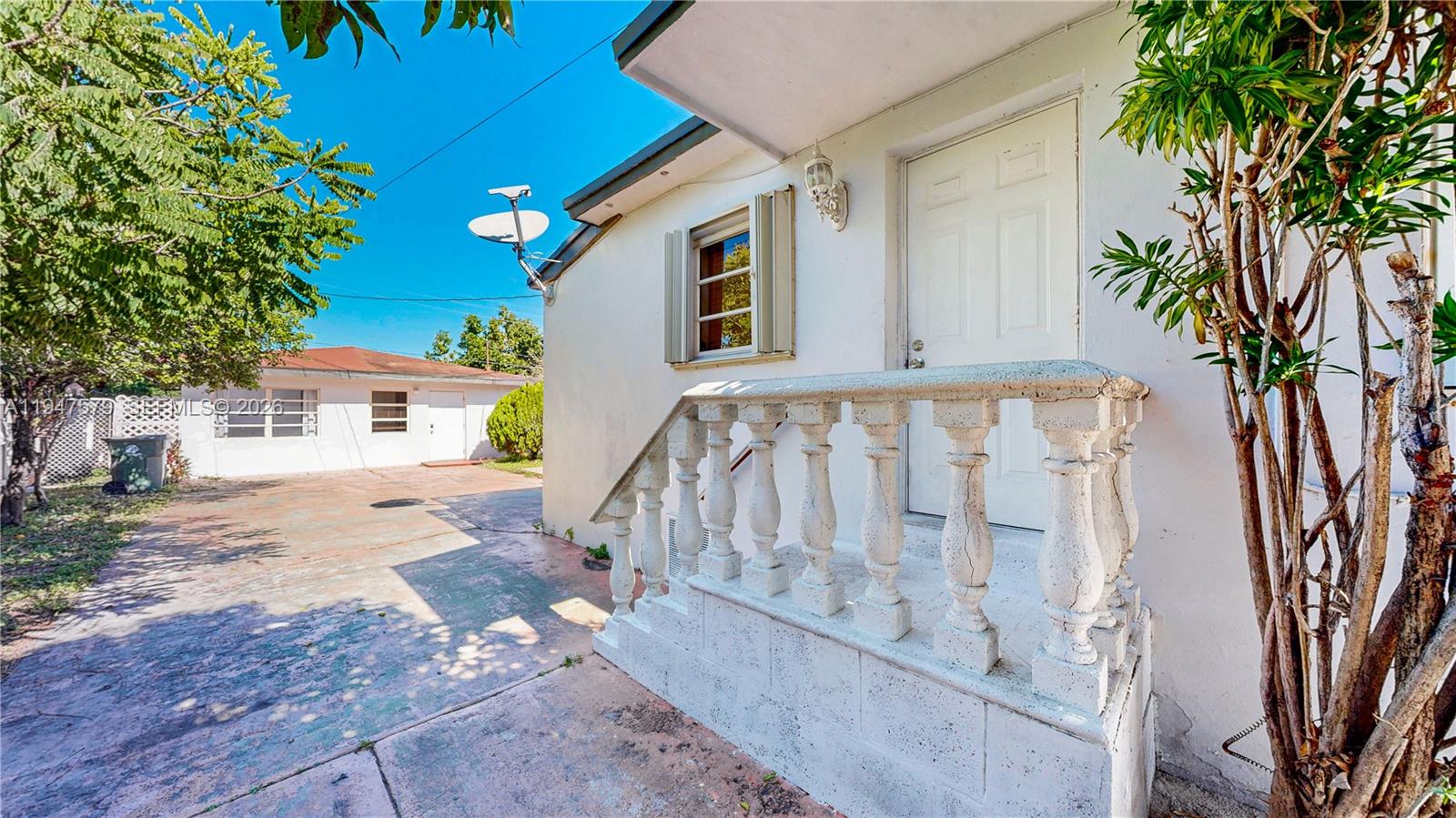 BRADLEY PARK - Residential Income