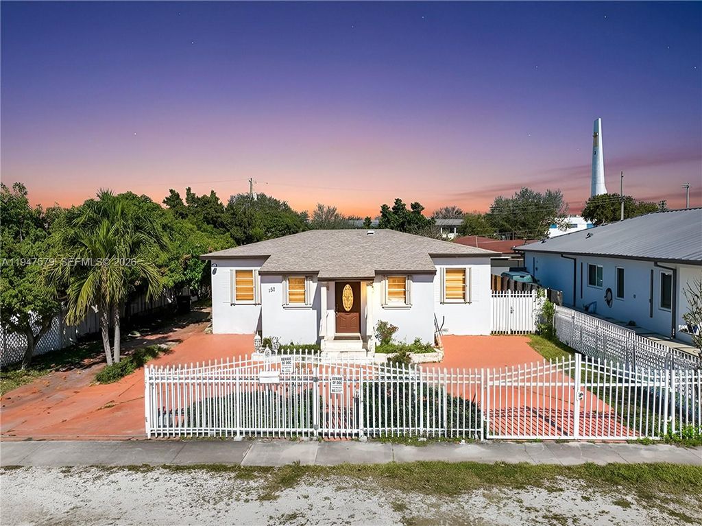 Photo of 151 W 44th St, Hialeah, FL 33012 (MLS # A11947579)