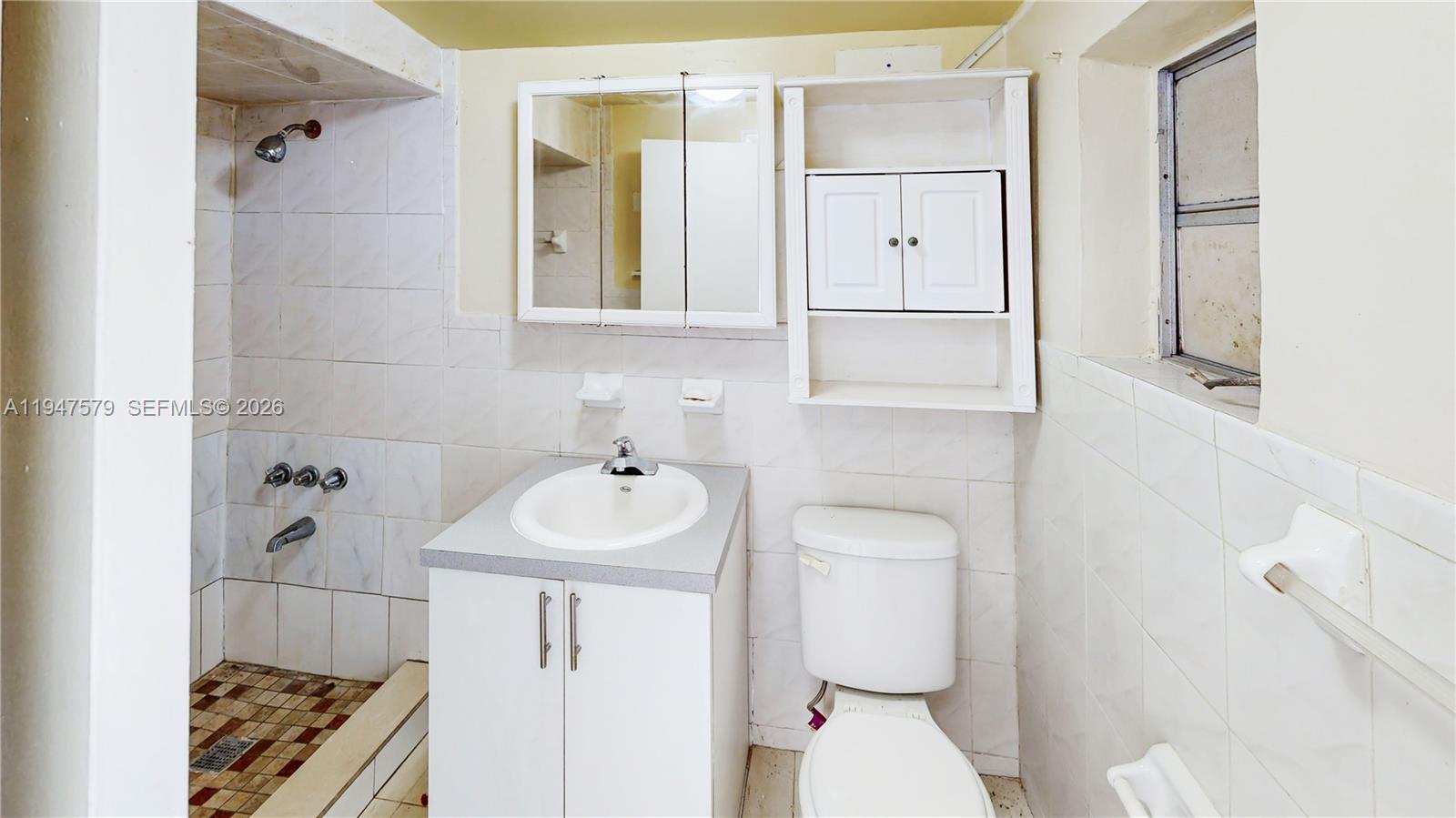 BRADLEY PARK - Residential Income