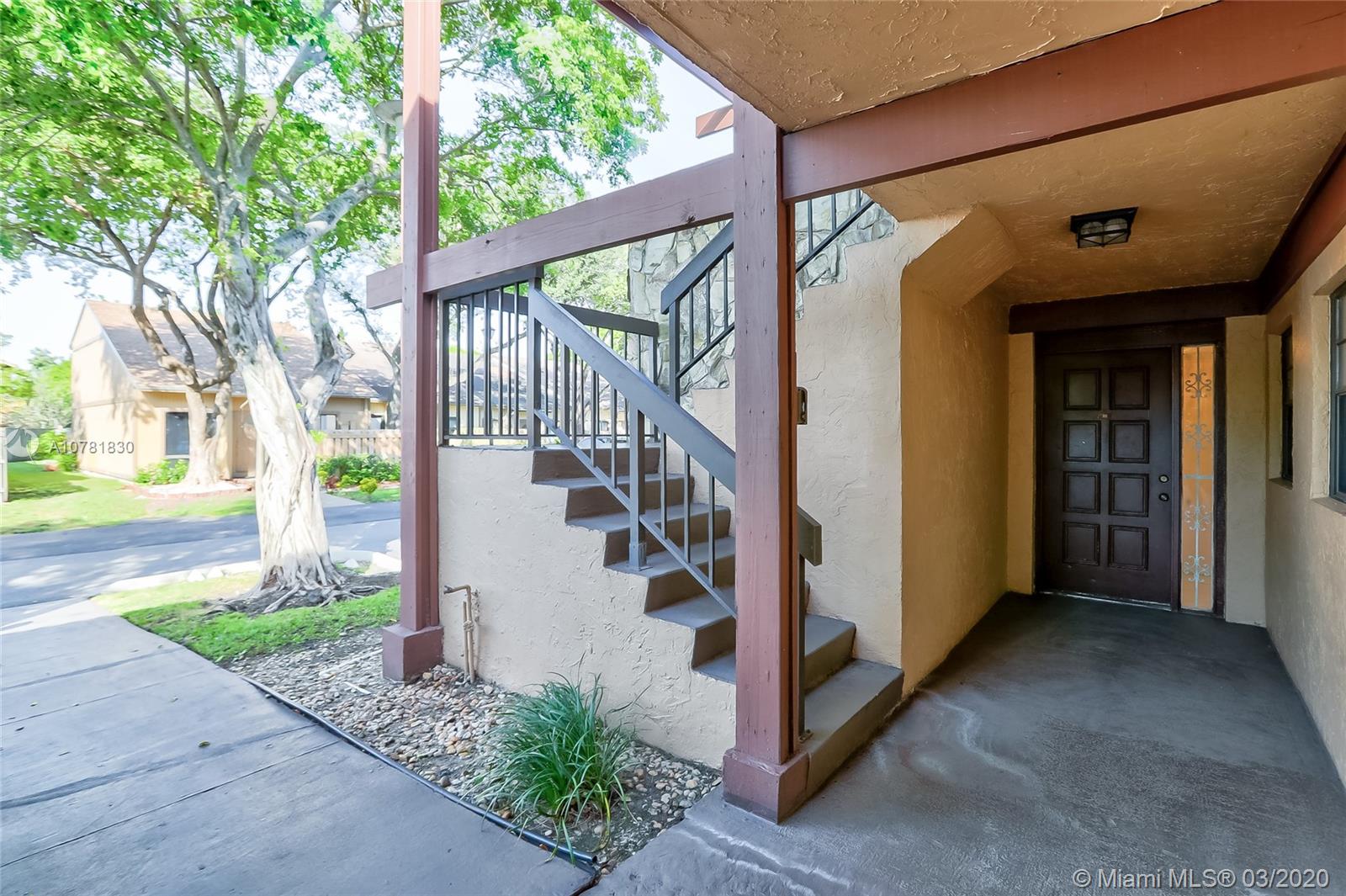 FAIRVIEW OF CALF CL CONDO - Residential