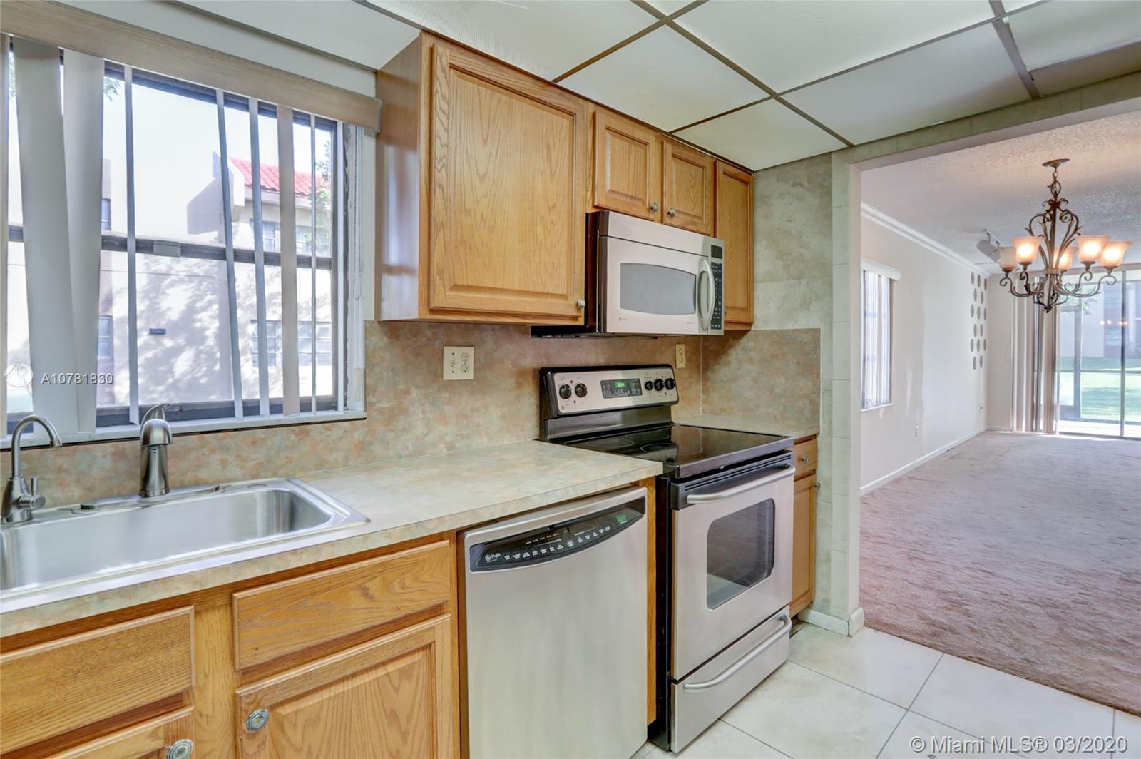 FAIRVIEW OF CALF CL CONDO - Residential