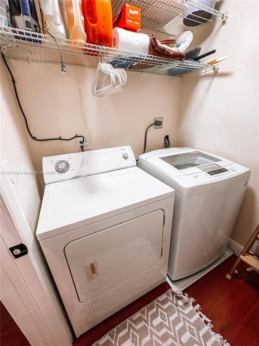 WHISPER WALK CONDOS - Residential