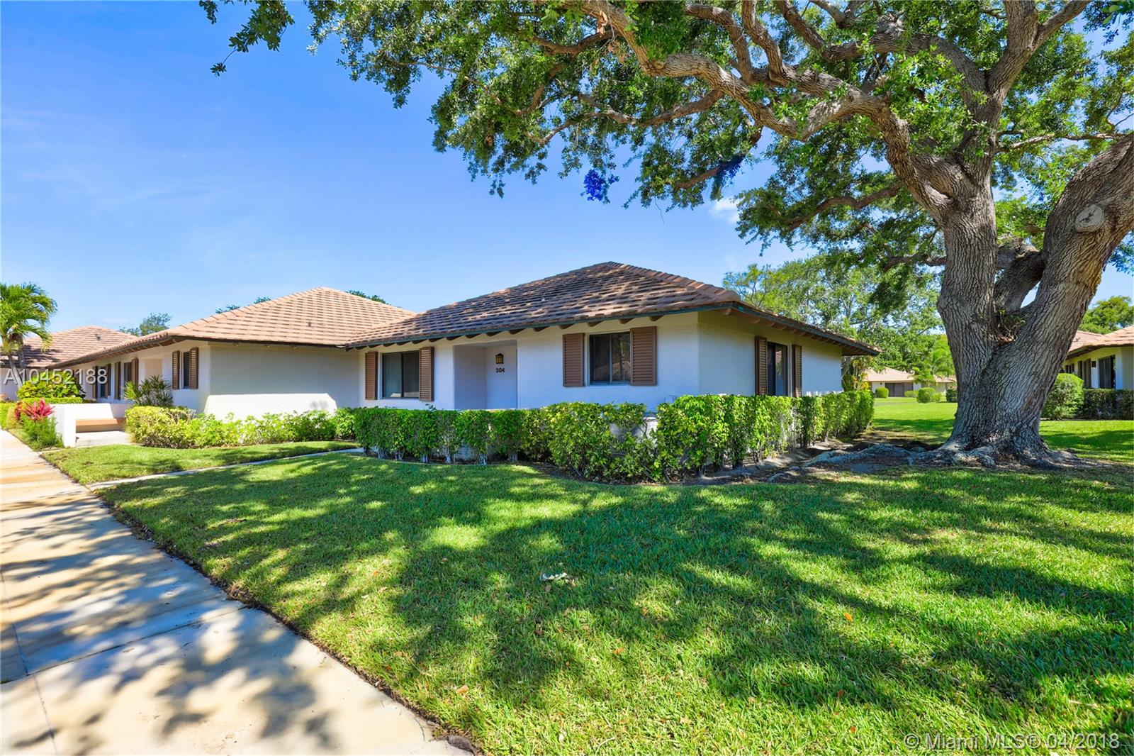 PGA CLUB COTTAGES - Residential