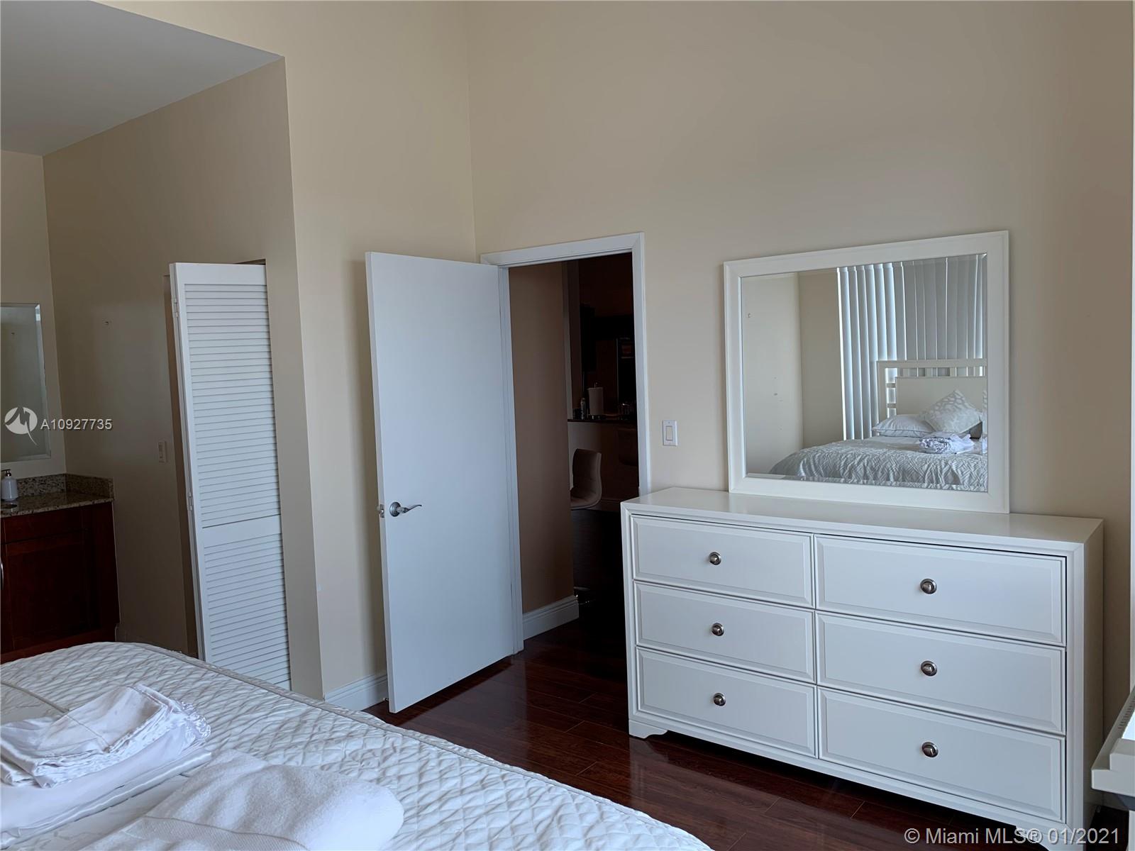 DOWNTOWN DADELAND CONDO N - Residential