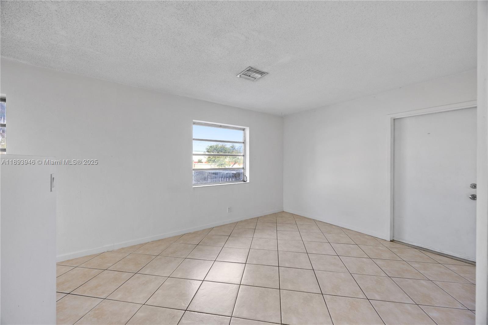 CROISSANT PARK DIXIE CUT- - Residential Lease