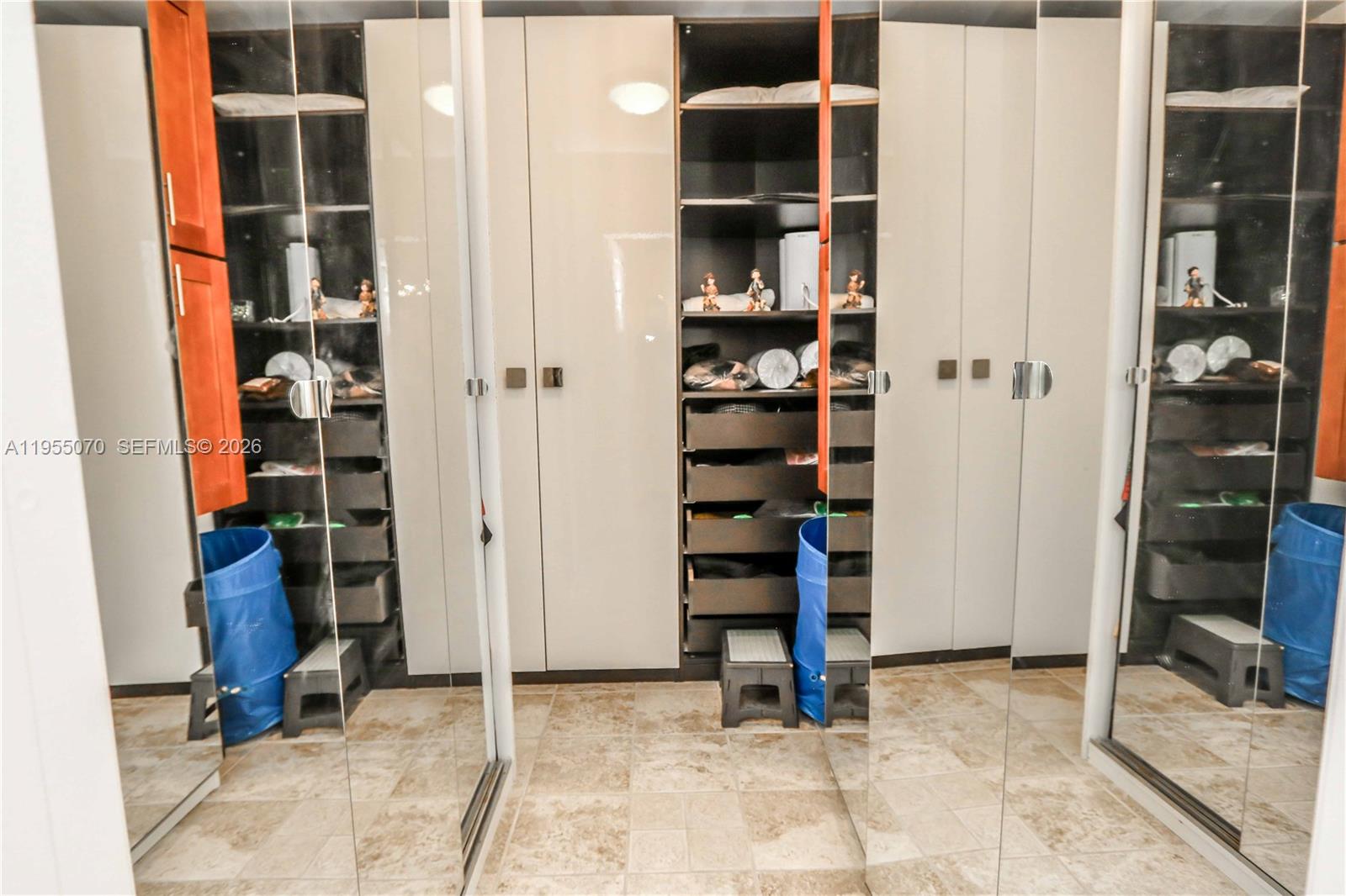 PARKER PLAZA CONDO ESTATE - Residential