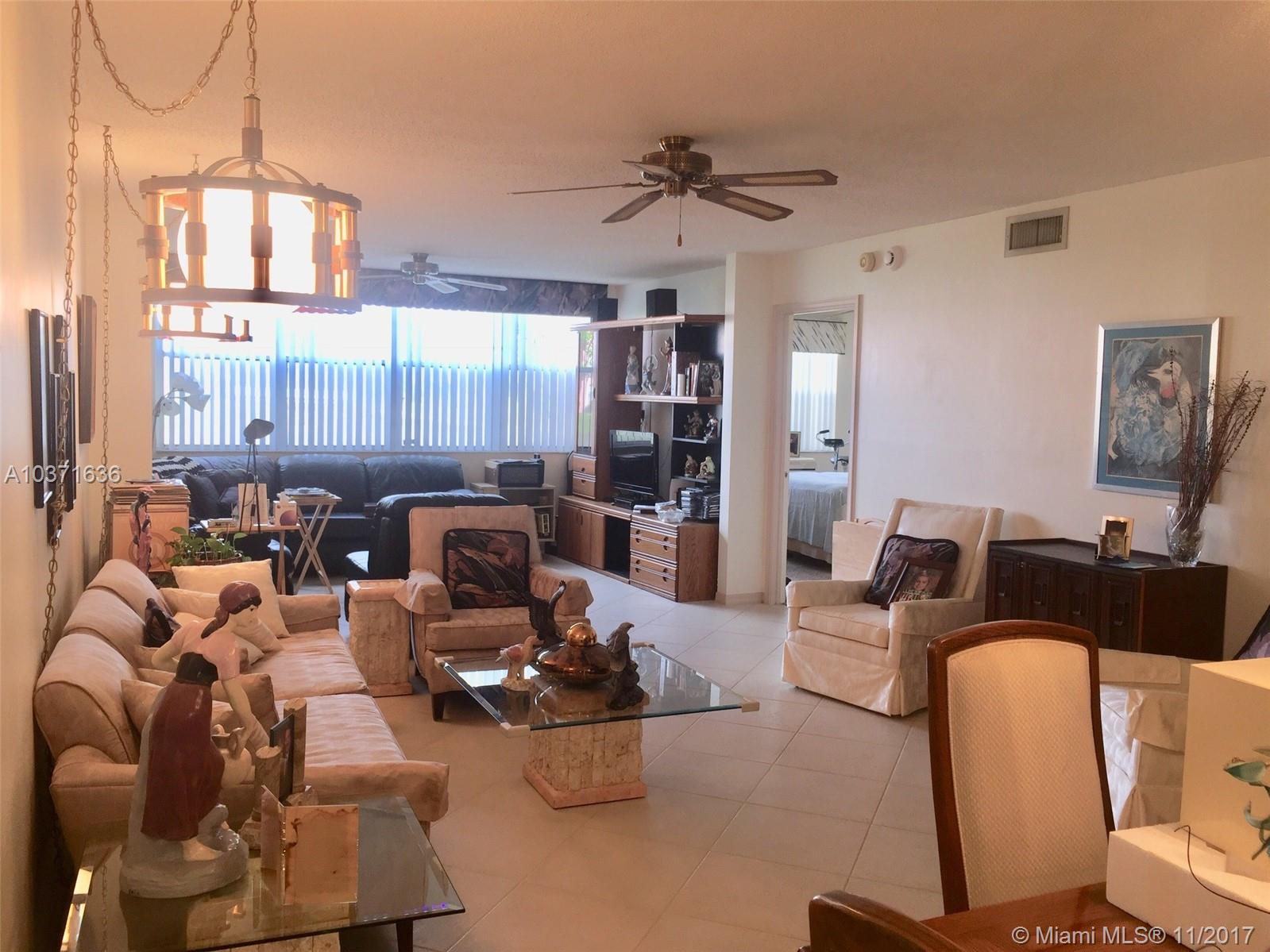 SUNRISE LAKES 195 CONDO - Residential