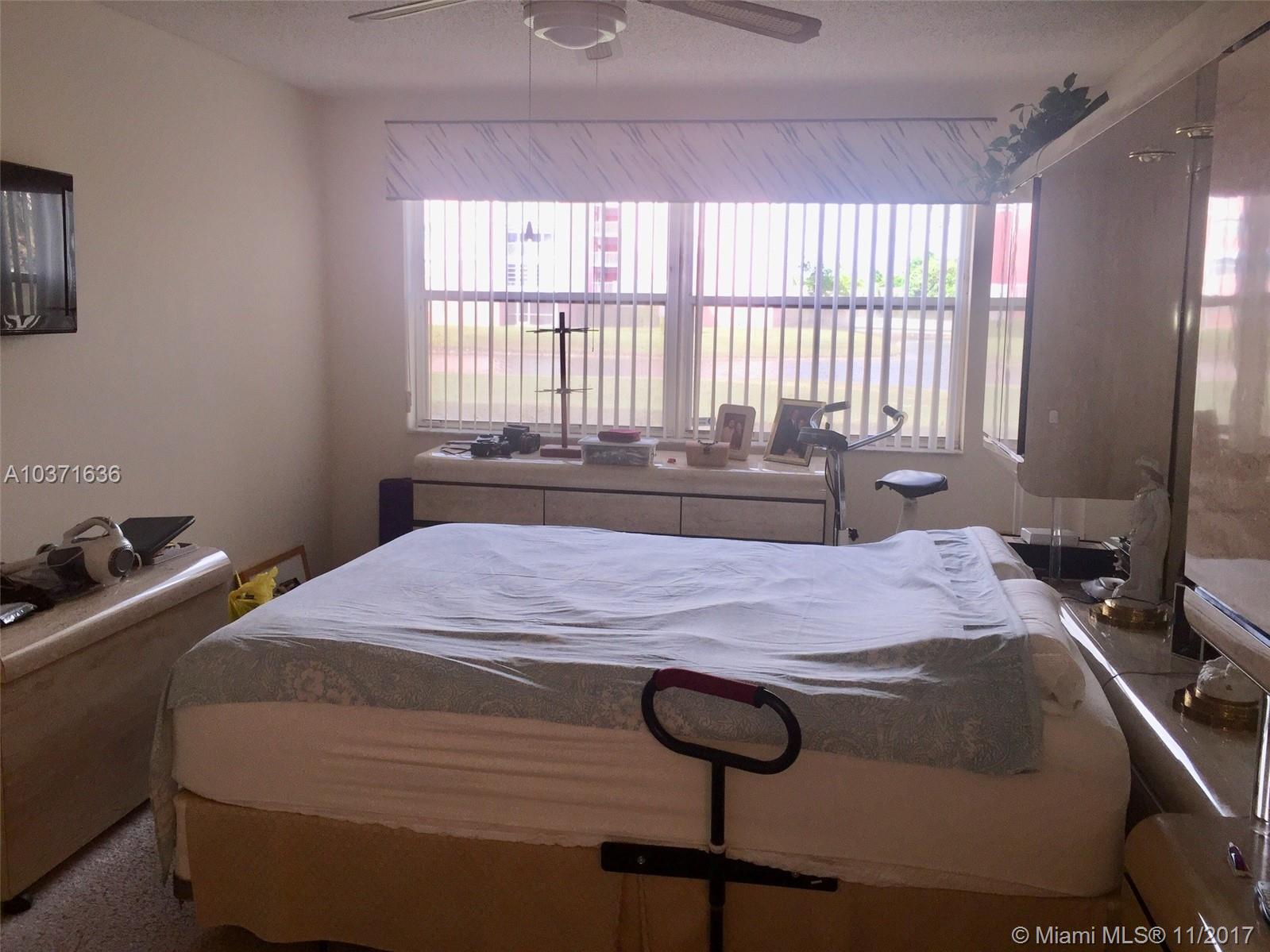 SUNRISE LAKES 195 CONDO - Residential