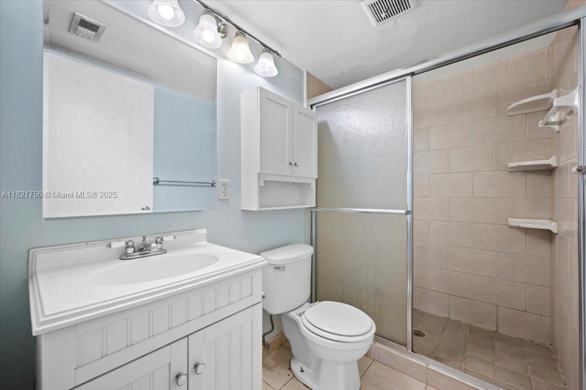 PALM CLUB VILLAGE I CONDO - Residential Lease