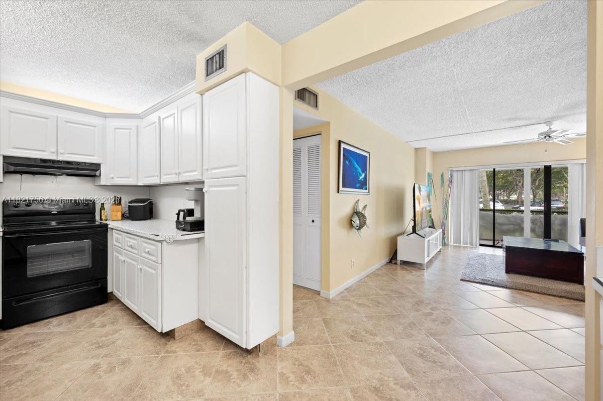 PALM CLUB VILLAGE I CONDO - Residential Lease