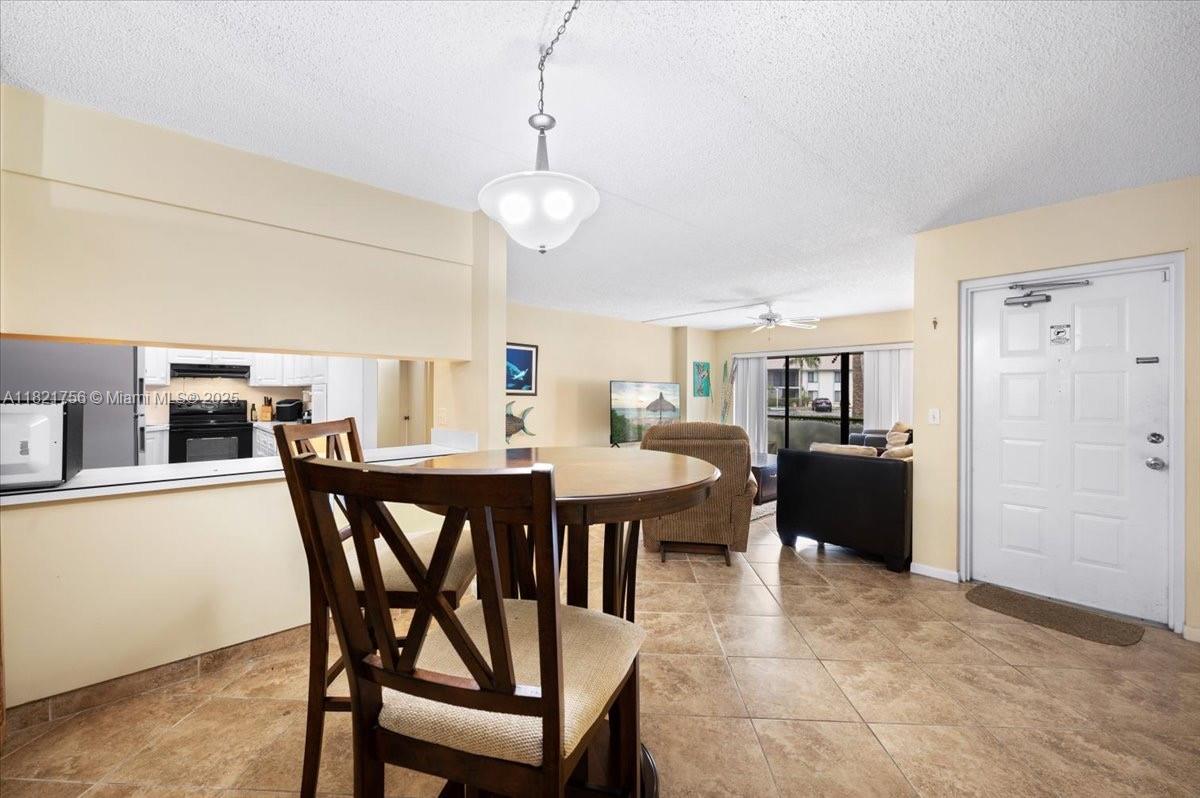 PALM CLUB VILLAGE I CONDO - Residential Lease