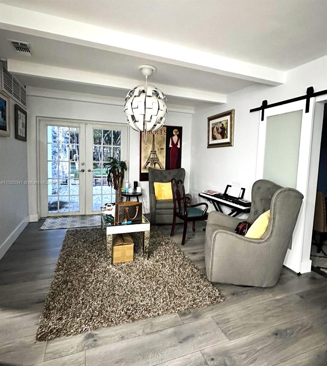 REEVES MANOR - Residential